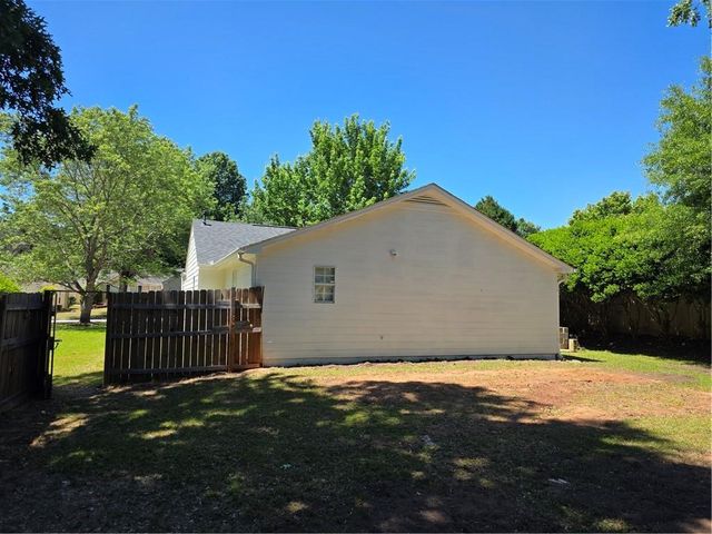 205 Hayward Lane, Lawrenceville, GA 30044