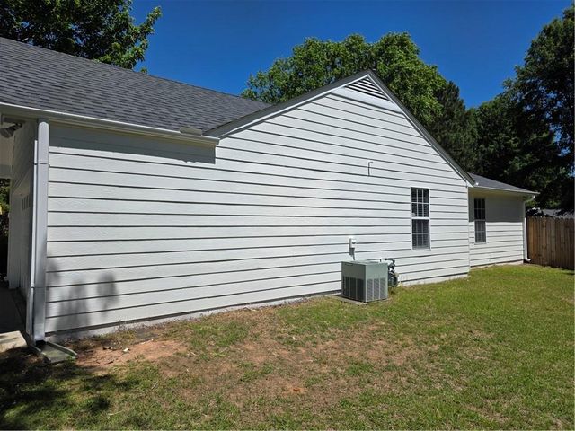 205 Hayward Lane, Lawrenceville, GA 30044