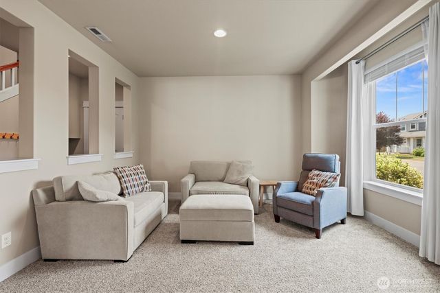8910 Buttercup Street SE, Tumwater, WA 98501