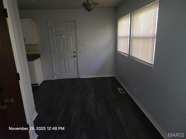 11630 New Halls Ferry Road, Florissant, MO 63033