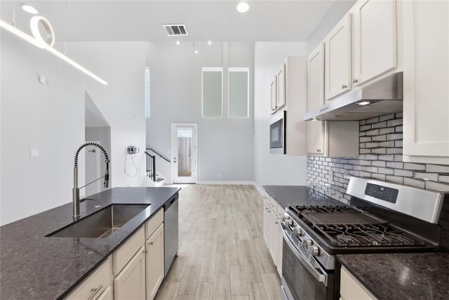 1709 Cedrocanna Lane, Houston, TX 77091