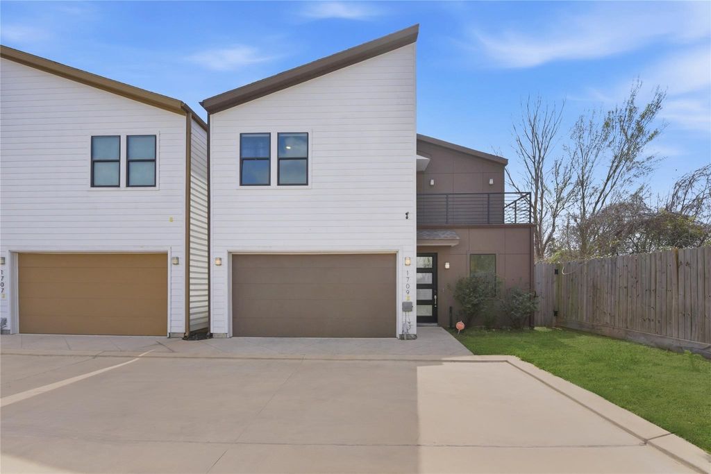 1709 Cedrocanna Lane, Houston, TX 77091