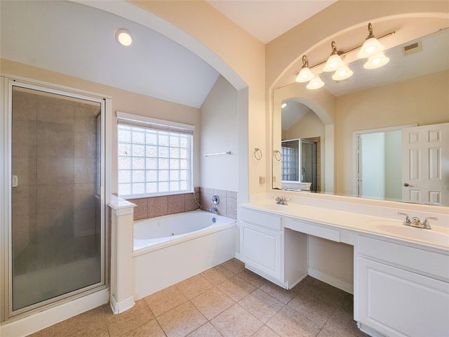 25219 Piney Heights Lane, Spring, TX 77389
