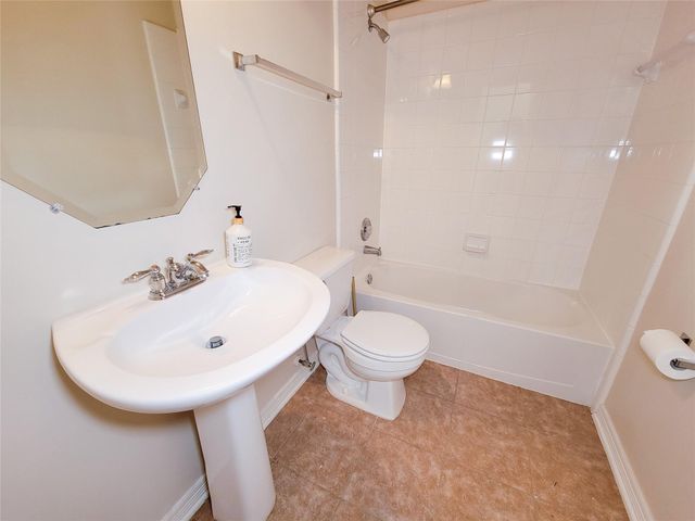 25219 Piney Heights Lane, Spring, TX 77389