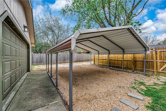 48 E Meadowbrook Circle 1, Bentonville, AR 72712