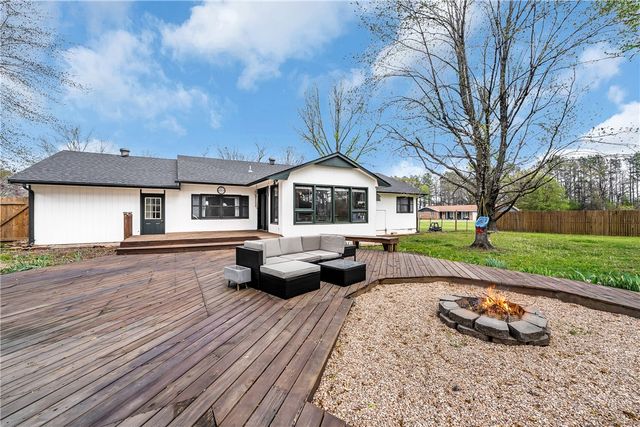 48 E Meadowbrook Circle 1, Bentonville, AR 72712