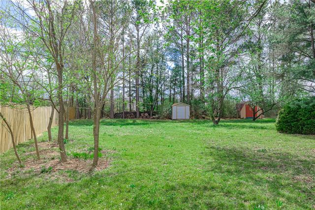 48 E Meadowbrook Circle 1, Bentonville, AR 72712