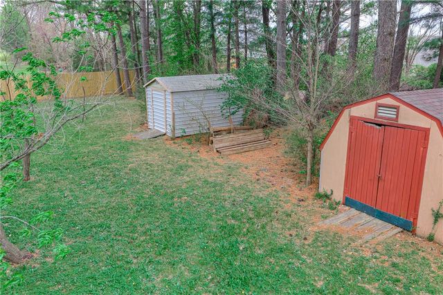 48 E Meadowbrook Circle 1, Bentonville, AR 72712