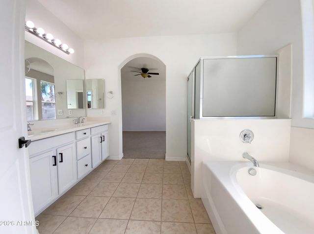 3643 E MEADOW LARK Way, San Tan Valley, AZ 85140