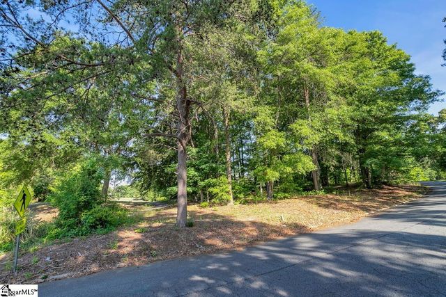 219 Huntcliff Drive, Taylors, SC 29687