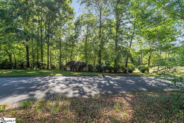 219 Huntcliff Drive, Taylors, SC 29687