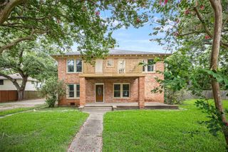 212 W Alabama Street, Wharton, TX 77488