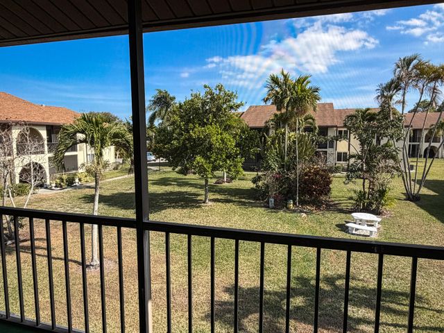 3530 Pine Needle Drive C-2, Greenacres, FL 33463