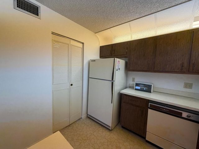 3530 Pine Needle Drive C-2, Greenacres, FL 33463