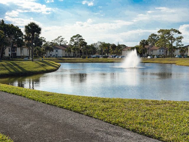 3530 Pine Needle Drive C-2, Greenacres, FL 33463