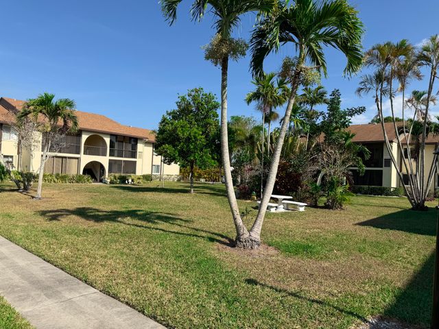 3530 Pine Needle Drive C-2, Greenacres, FL 33463