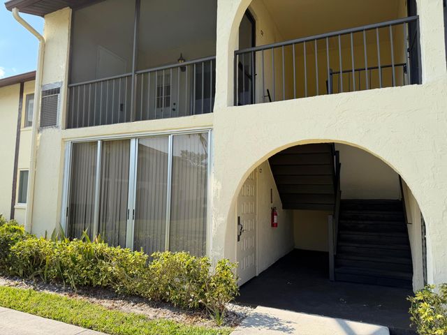 3530 Pine Needle Drive C-2, Greenacres, FL 33463