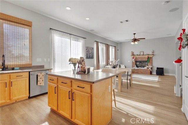 18977 Mono, Hesperia, CA 92345