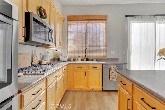 18977 Mono, Hesperia, CA 92345