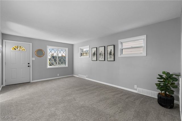 955 Iona Avenue, Akron, OH 44314