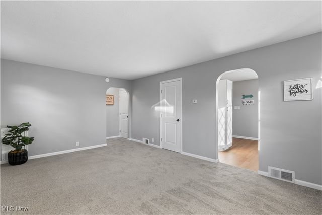 955 Iona Avenue, Akron, OH 44314