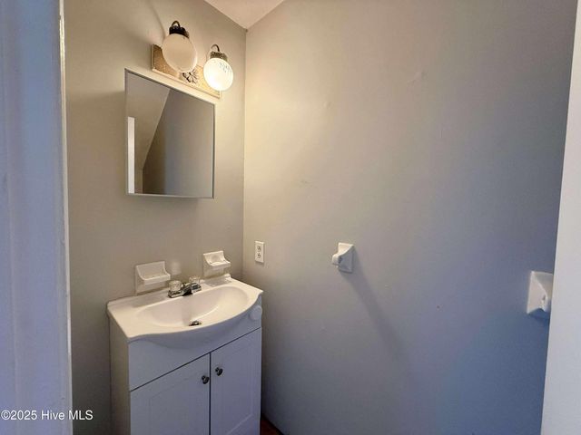 426 Myrtlewood Circle, Jacksonville, NC 28546