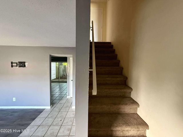 426 Myrtlewood Circle, Jacksonville, NC 28546