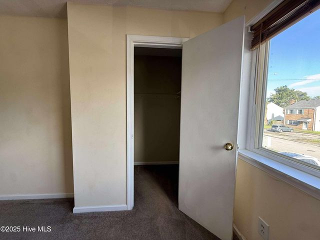 426 Myrtlewood Circle, Jacksonville, NC 28546
