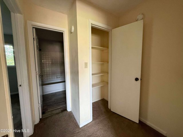 426 Myrtlewood Circle, Jacksonville, NC 28546