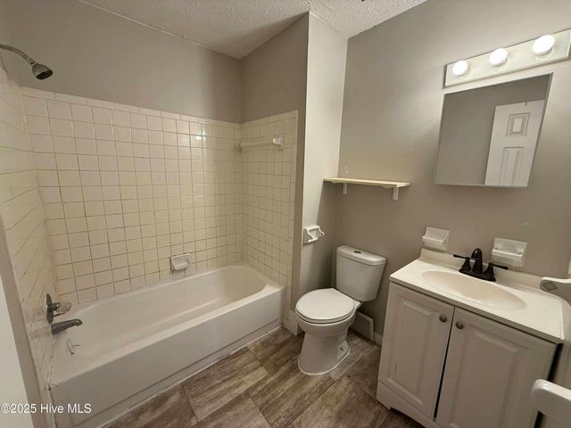 426 Myrtlewood Circle, Jacksonville, NC 28546