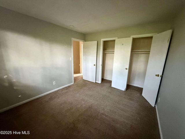 426 Myrtlewood Circle, Jacksonville, NC 28546