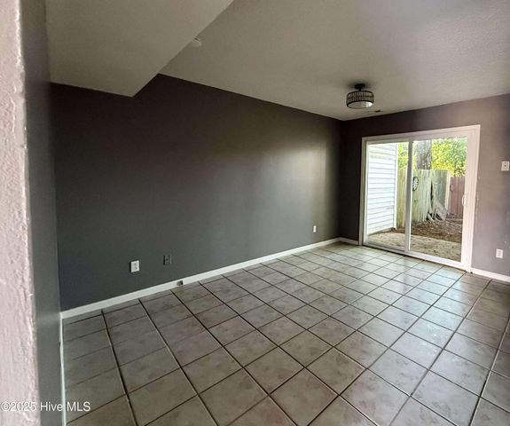 426 Myrtlewood Circle, Jacksonville, NC 28546