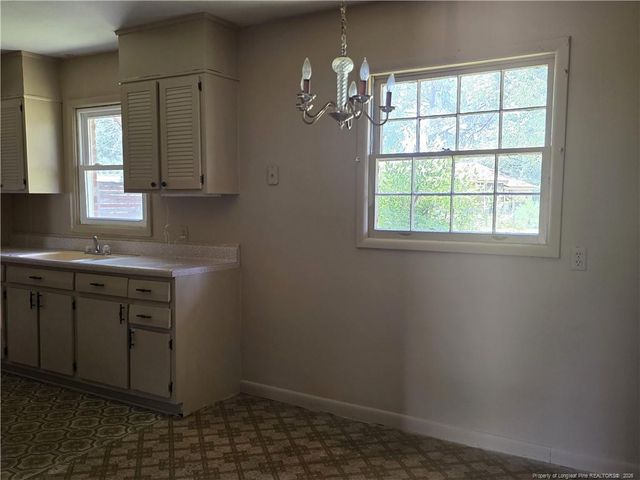 838 Montclair Road, Fayetteville, NC 28314