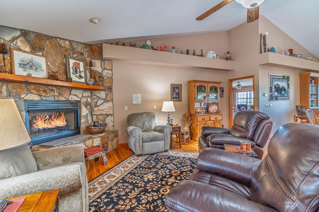 156 Pineview Lane, Copperhill, TN 37317