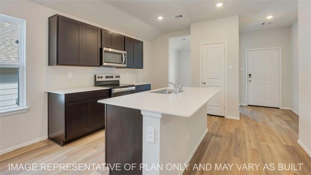 1232 Hickory Grove Street, Brenham, TX 77833