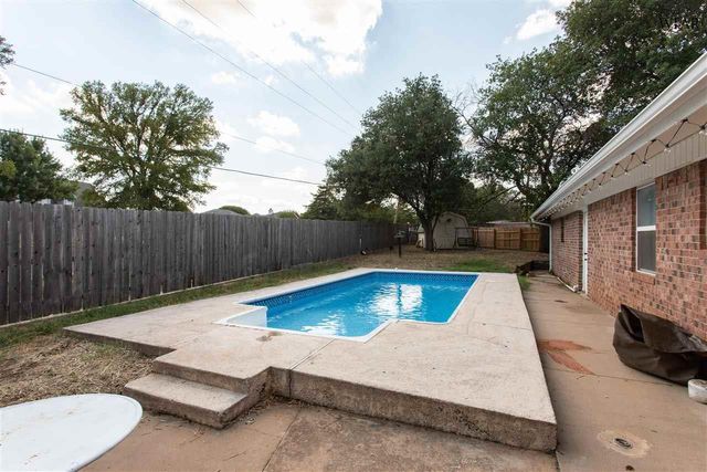 8 CHANUTE CIRCLE, Wichita Falls, TX 76306
