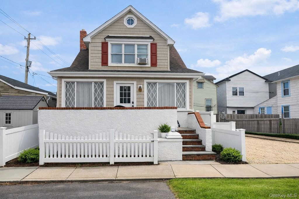 25 Alabama Street, Long Beach, NY 11561