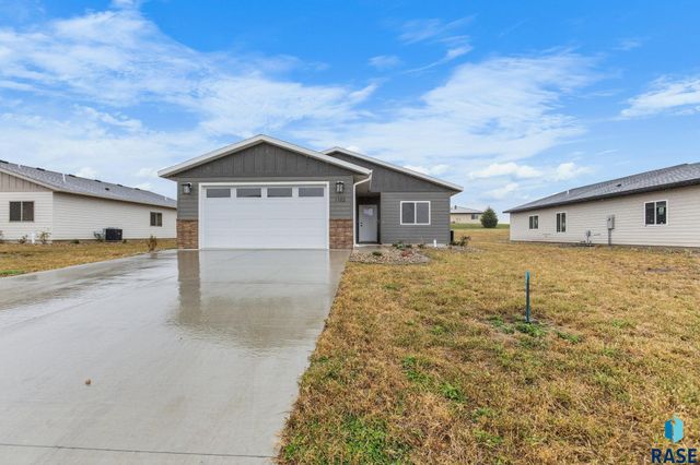 1102 S 6th Ave Avenue, Rock Rapids, IA 51246