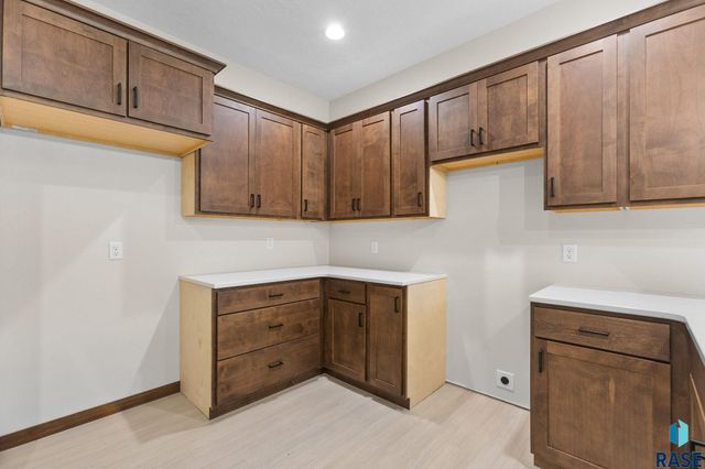 1102 S 6th Ave Avenue, Rock Rapids, IA 51246