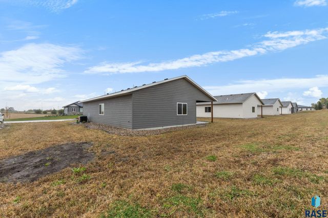 1102 S 6th Ave Avenue, Rock Rapids, IA 51246