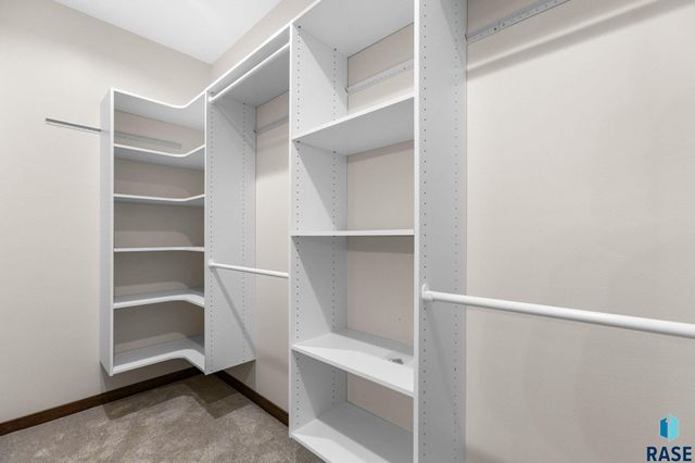 1102 S 6th Ave Avenue, Rock Rapids, IA 51246