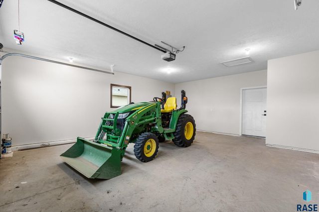 1102 S 6th Ave Avenue, Rock Rapids, IA 51246