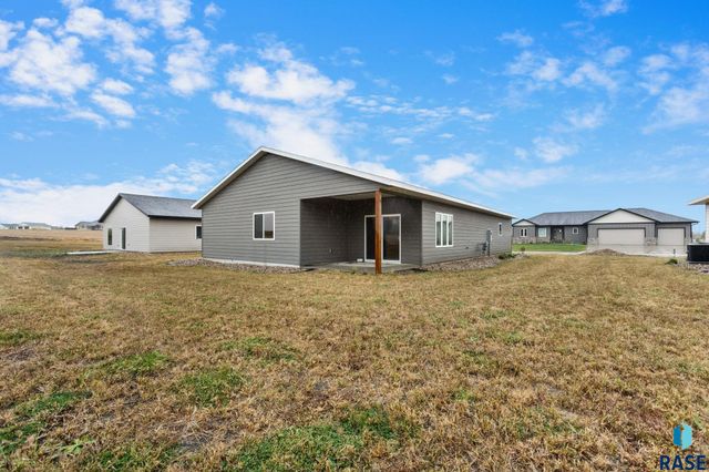 1102 S 6th Ave Avenue, Rock Rapids, IA 51246