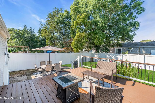 542 California Avenue, Brick, NJ 08724