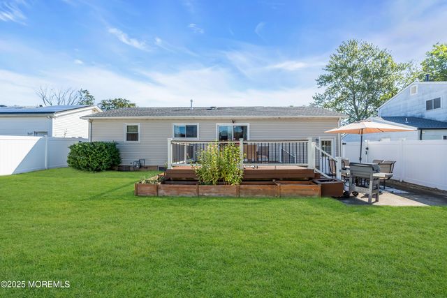 542 California Avenue, Brick, NJ 08724