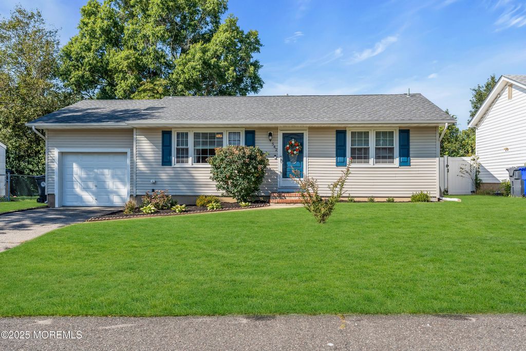 542 California Avenue, Brick, NJ 08724