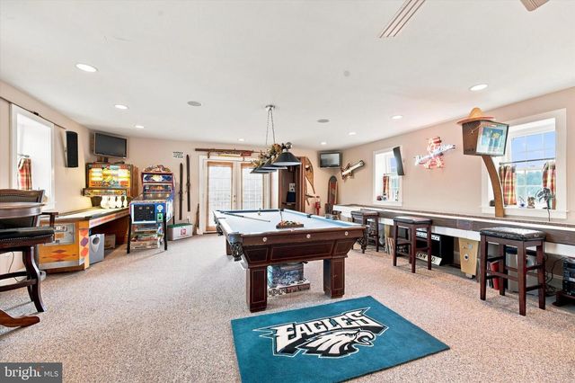 414 LOWER STATE RD, North Wales, PA 19454