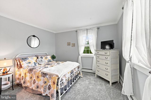 414 LOWER STATE RD, North Wales, PA 19454