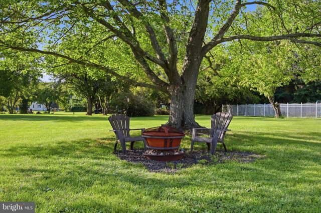 414 LOWER STATE RD, North Wales, PA 19454