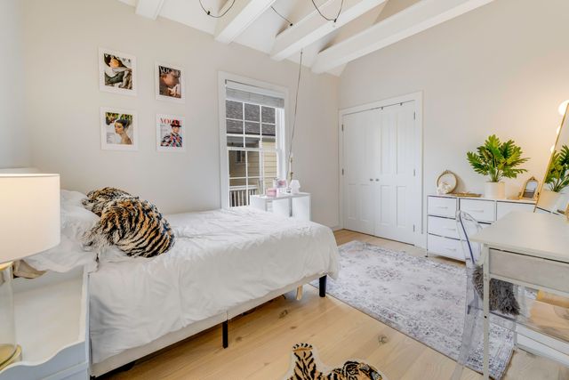 33 Bogard Street, Charleston, SC 29403